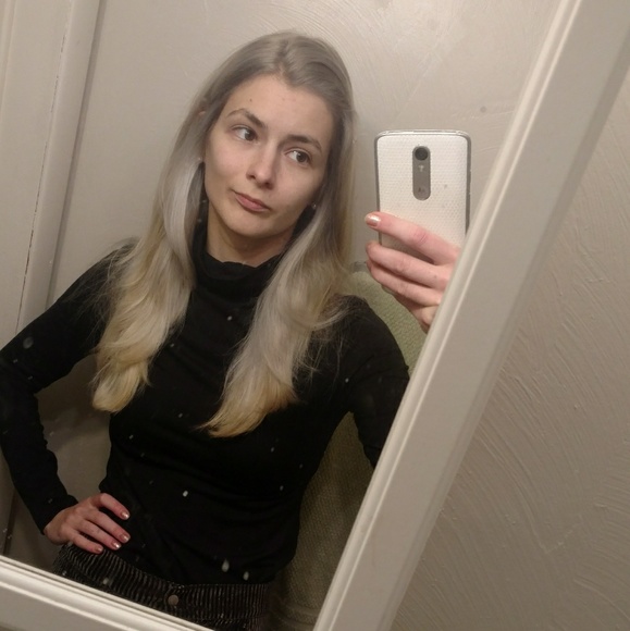 Meet your Posher, Michele - Picture 2 of 3